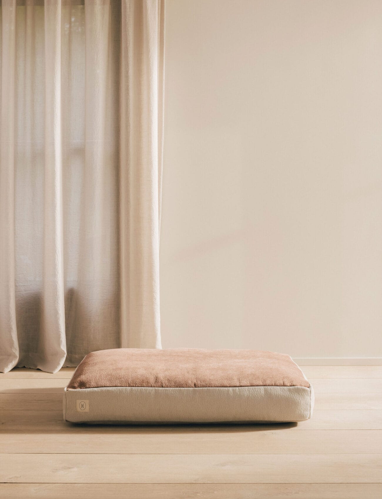 Cloud – M – Marley hover_image